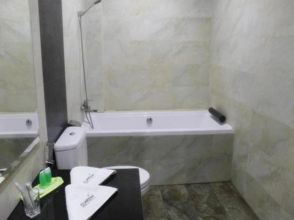 Guardian Family Hotel Sorong Exteriér fotografie